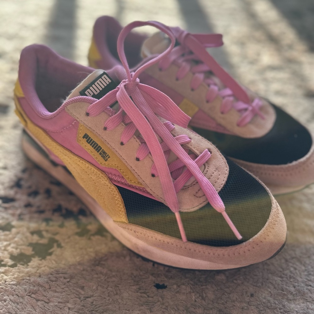 Puma Women's Vibrant Pink and Yellow Sneakers